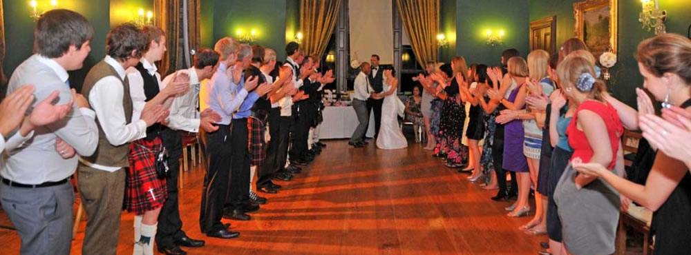 A Castle Menzies wedding - A ceilidh in the Dewar Room